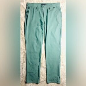 Travis Mathew Wanderlust Golf Pants in Balsam Green Size: 34
